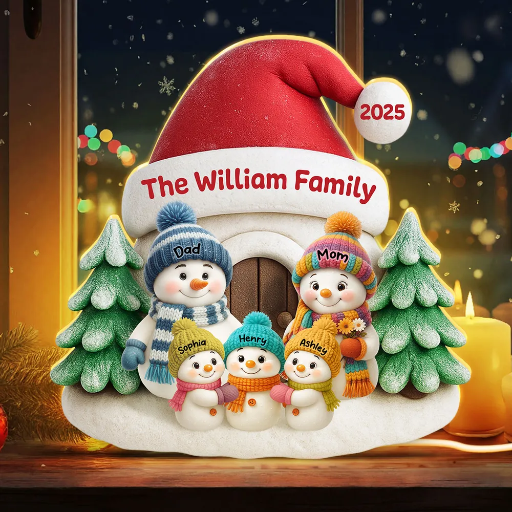 Snow House Family - Personalized Light Box - Festive Christmas Decor, Thoughtful Gift for Loved Ones